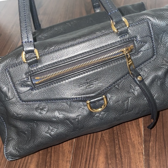 Authentic Monochrome Louis Vuitton shoulder bag - Picture 4 of 16